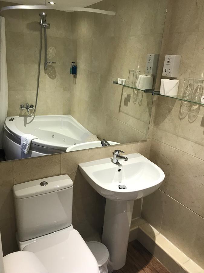 The Tudor Hotel Bridgwater Zewnętrze zdjęcie